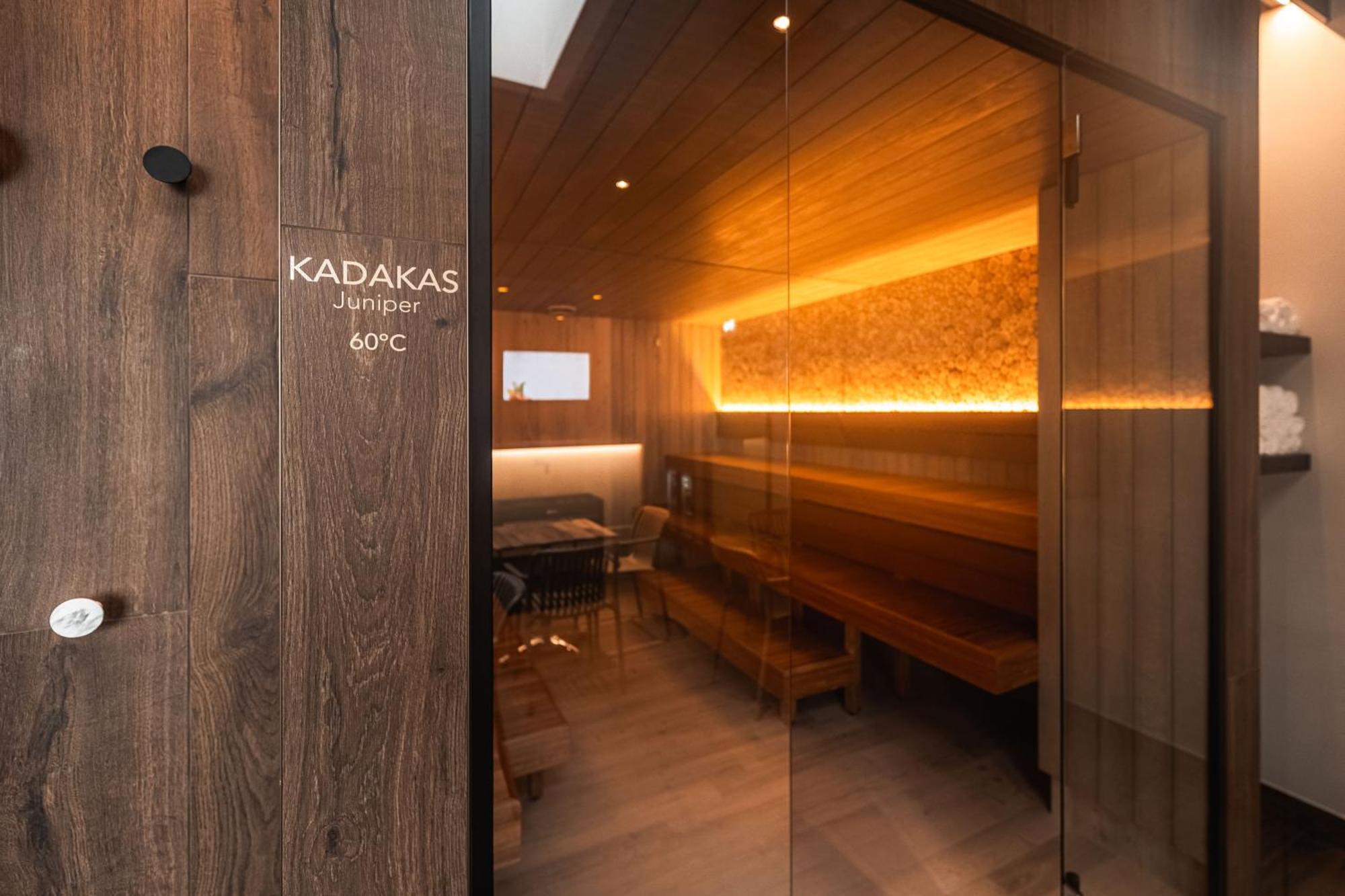 Oe Seaside Suites & Spa Курессааре Экстерьер фото
