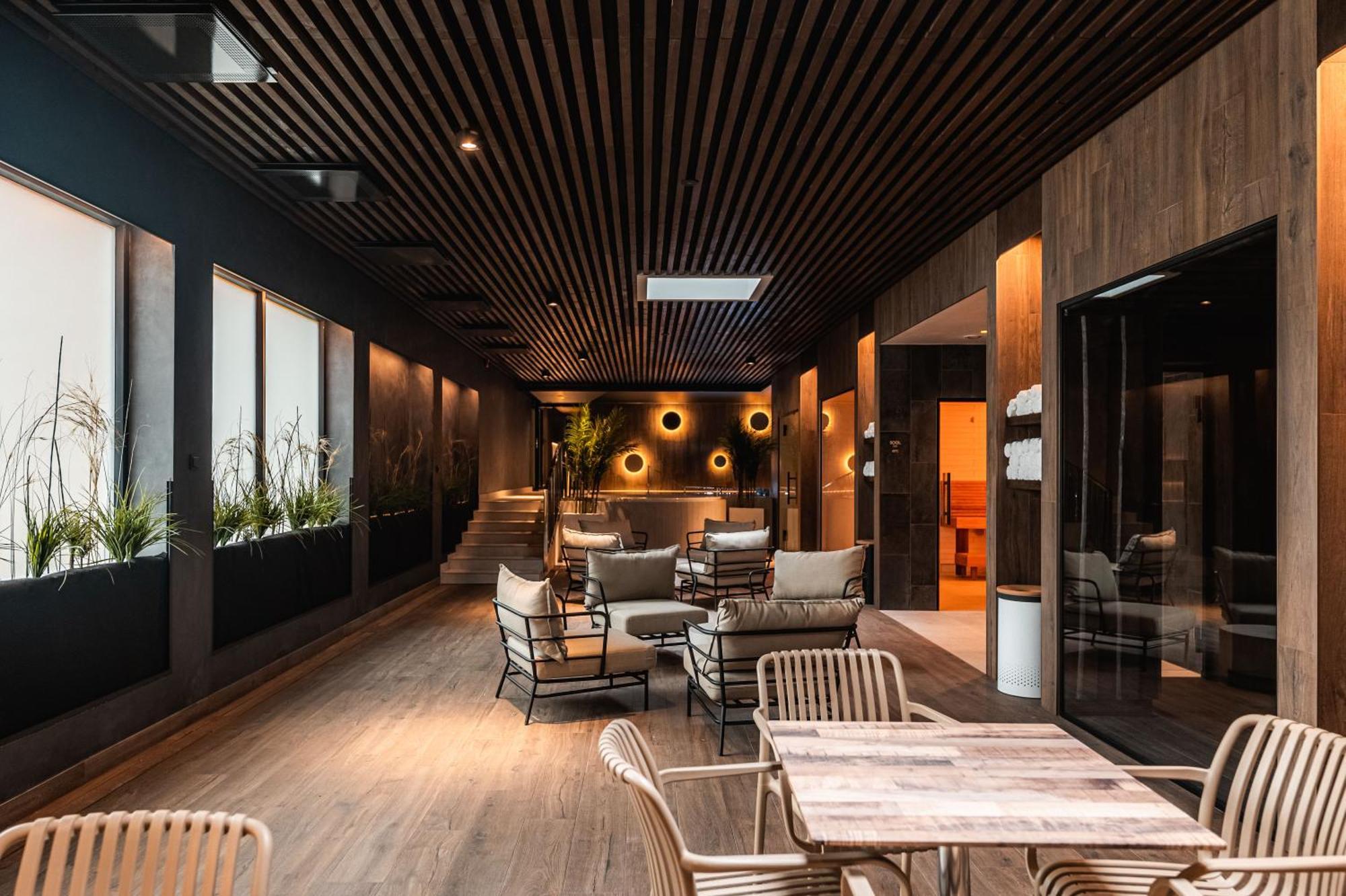 Oe Seaside Suites & Spa Курессааре Экстерьер фото
