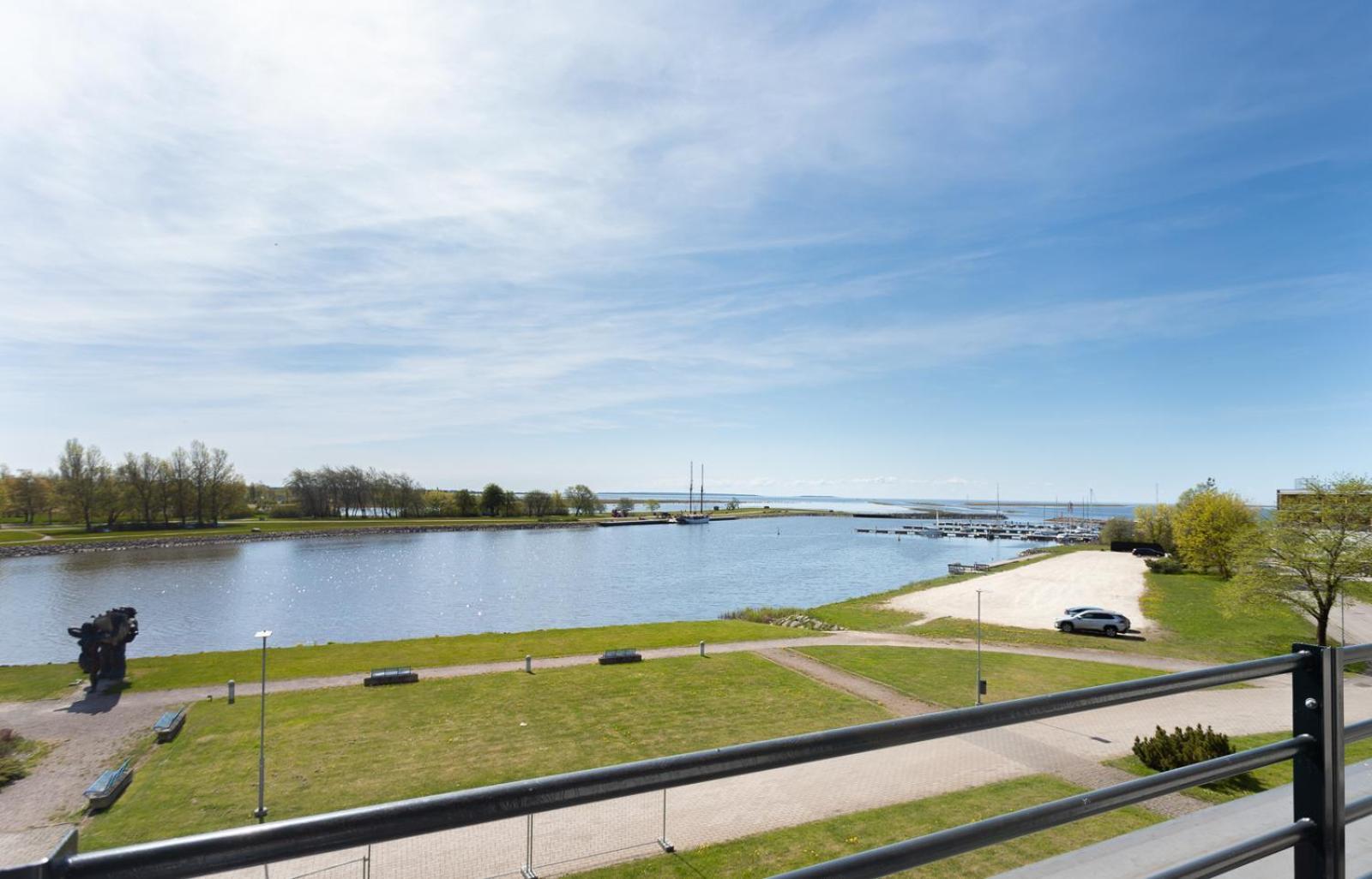 Oe Seaside Suites & Spa Курессааре Экстерьер фото
