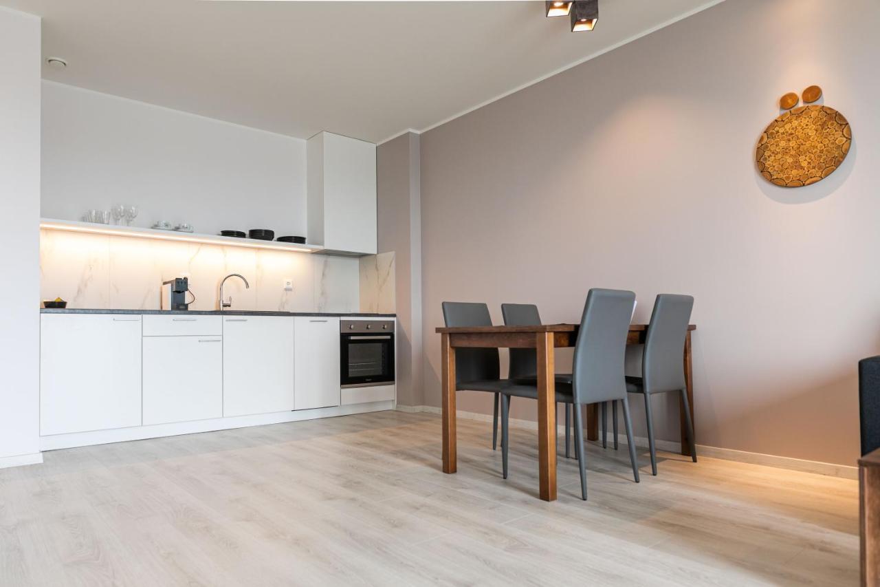 Oe Seaside Suites & Spa Курессааре Экстерьер фото